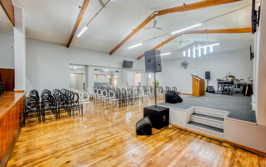 Commercial Property for Sale in Summerpride Eastern Cape